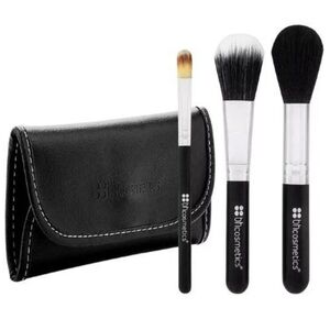 BH Cosmetics Face Essential To Go 3 Piece Brush Set New In Sealed Packaging